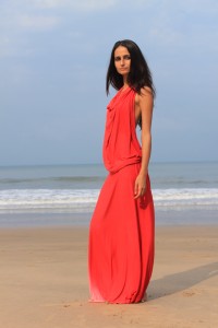 Floor Dress with Open Back Look